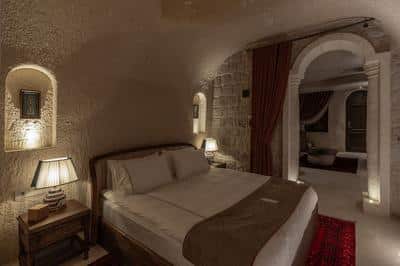 Natural Cave King Suite with Pool