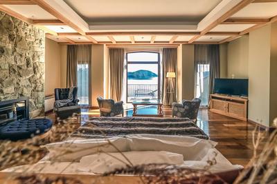 Nahuel Huapi Master Suite