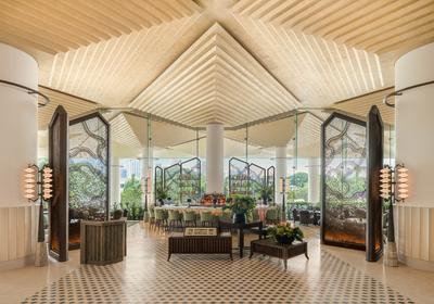 Grand Lobby Bar