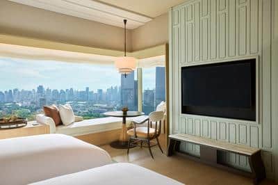Club Corner Room, High Floor, Twin