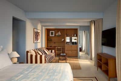 Delos Suite