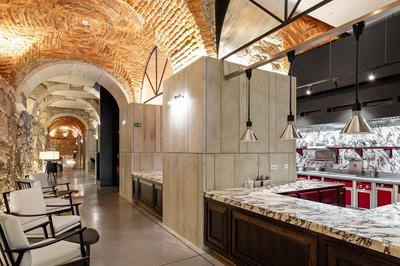 Oculto Restaurant