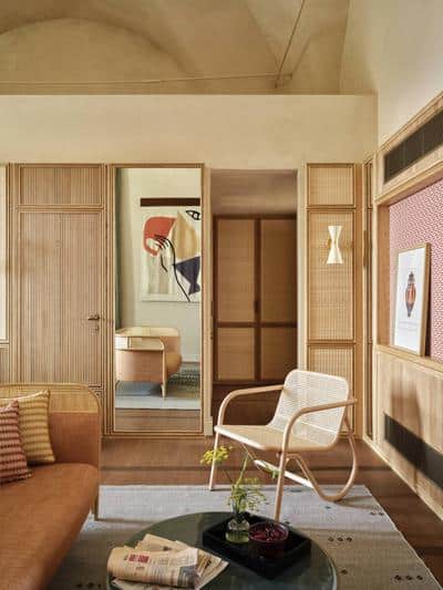 Corner Junior Suite White City View