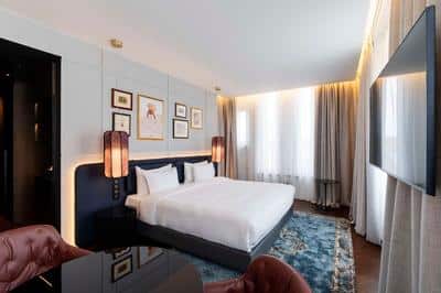 Junior Suite with Bath