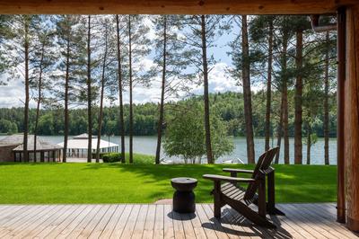 Signature Lakefront Suite - Accessible