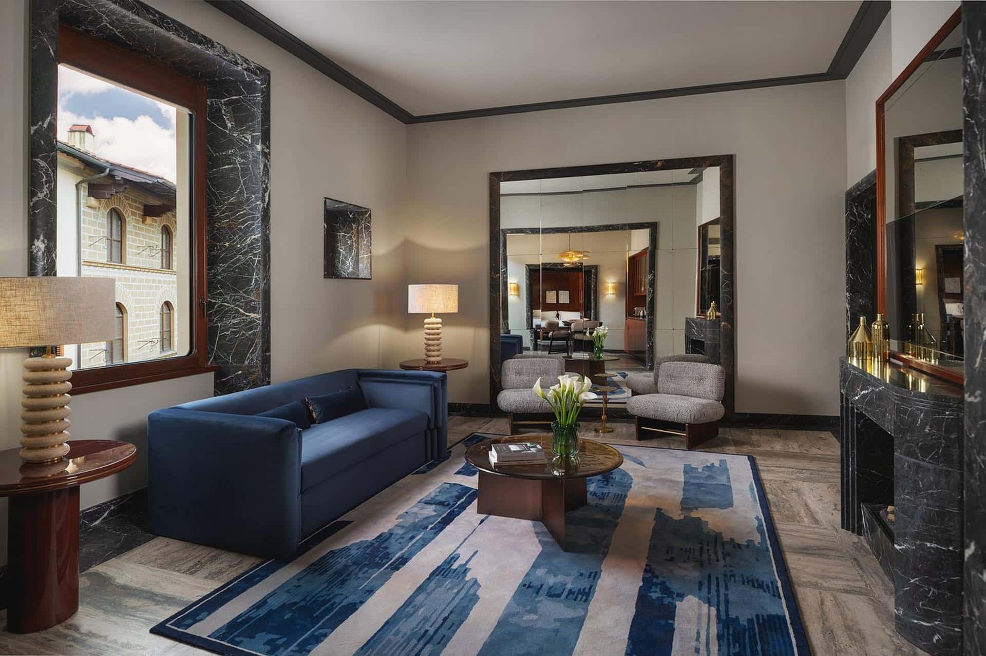 Deluxe One Bedroom Apartment