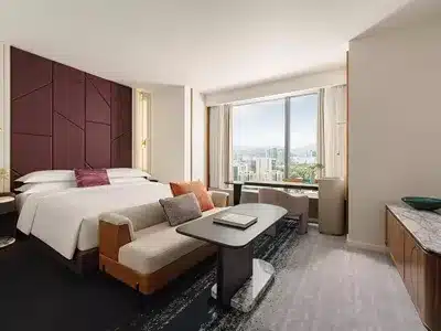 1 King Studio Corner Suite Golf Course View With Bath