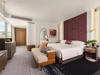 1 King Premium Golf Course View With Bath
