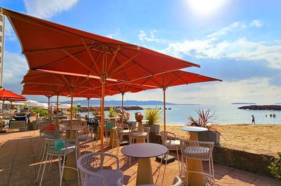 Bay Club