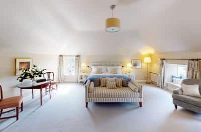 Superior Courtyard Room