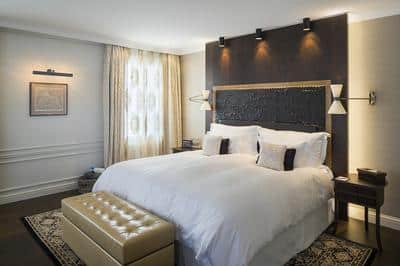 Master Suite Lake View with Balcony