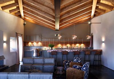 Mouries Bar