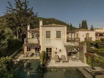 Kinsterna Pool Villa