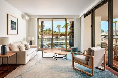 3 Bedroom Suite Pool View