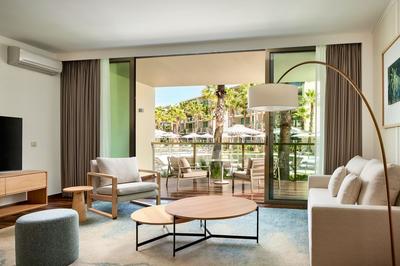 1 Bedroom Suite Pool View