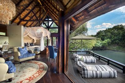Island Lodge Suite