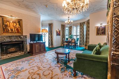 Castle Suite