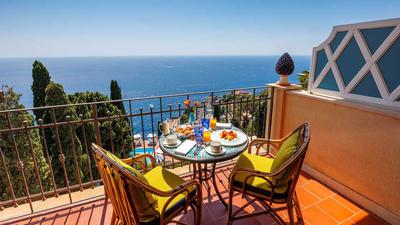 Premium Family Terrace Room