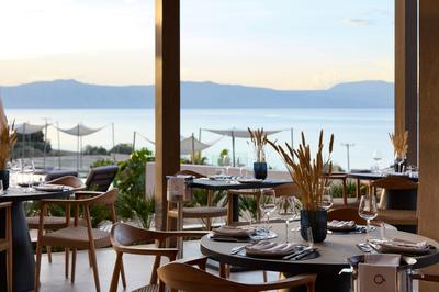 The Pool Club Restaurant