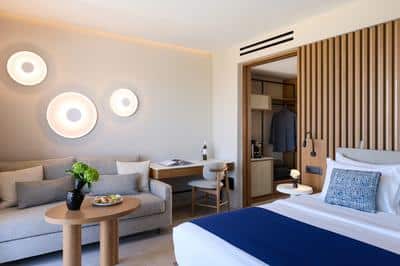 Family Suite Sea view with Private Pool