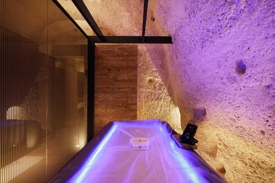 SPA Indoor