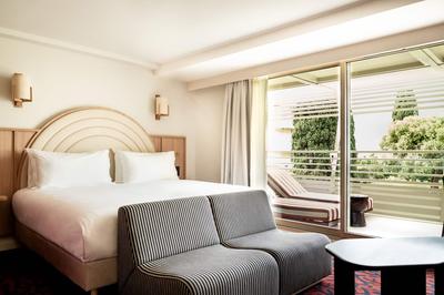 King Deluxe Room with Garden View