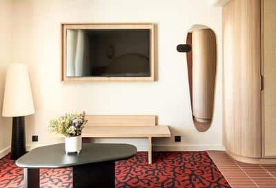 Queen Guest Room
