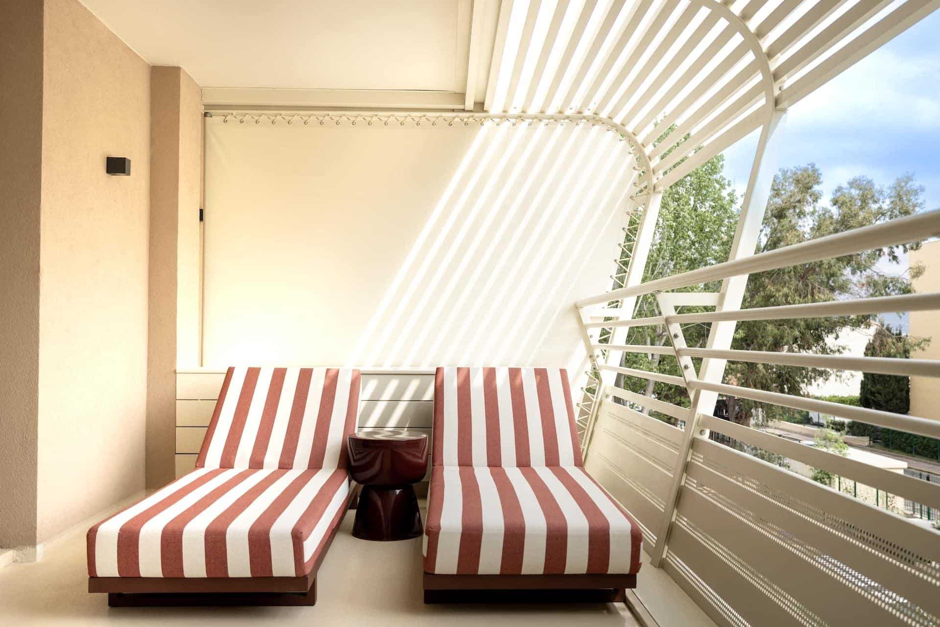 Queen Guest Room