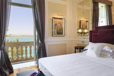 Deluxe Sea View