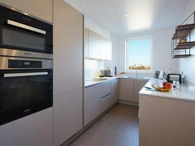 Superior One Bedroom Apartment with Cloakroom