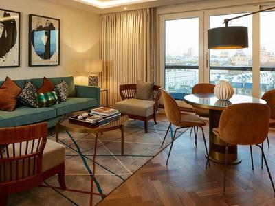 Deluxe Two Bedroom Apartment
