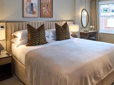 Deluxe One Bedroom Apartment with Sofa Bed