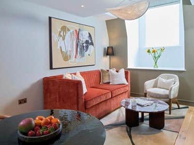 Luxury Loft Open Plan One Bedroom Apartment 5