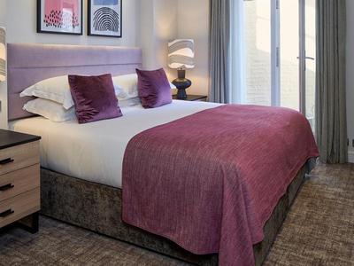 Luxury Two Bedroom Apartment with Sofa Bed