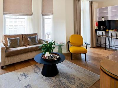Superior One Bedroom Open Plan Apartment