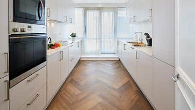 Deluxe Three Bedroom Apartment