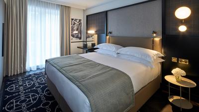 Luxury One Bedroom Apartment