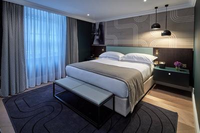 Superior One Bedroom Apartment