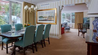 Luxury Three Bedroom Apartment