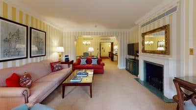 Deluxe Two Bedroom Apartment with Garden Terrace