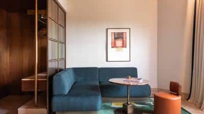 1 King Suite with Patio