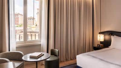 1 King Bed with City View