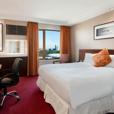 Pullman Melbourne On the Park image