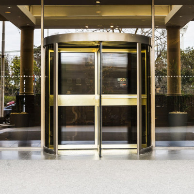 Pullman Melbourne On the Park image