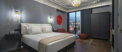 Fleur De Lys Room