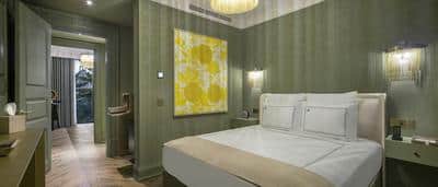 Oak Suite