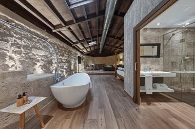 Treasure Suite