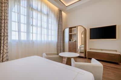 Premium City Hall Guest Room, 1 King