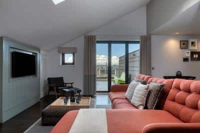 1 Bedroom Penthouse Suite