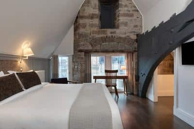 2 Bedroom Suite
